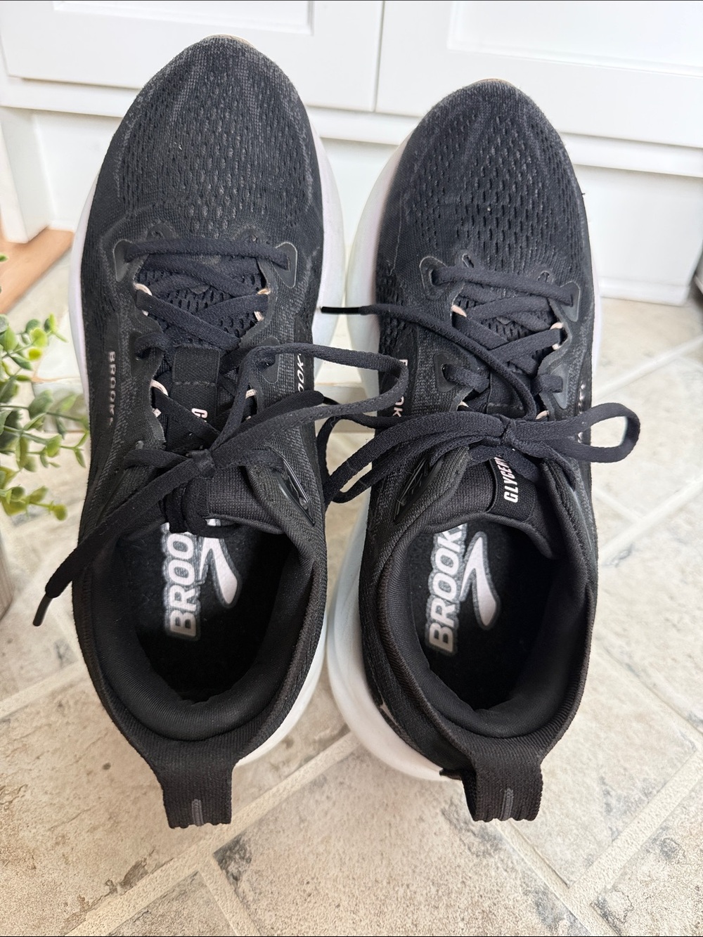 Brooks Women's Glycerin 22 Neutral Running Shoes | Size 9 | Pre-owned - Picture 3 of 9
